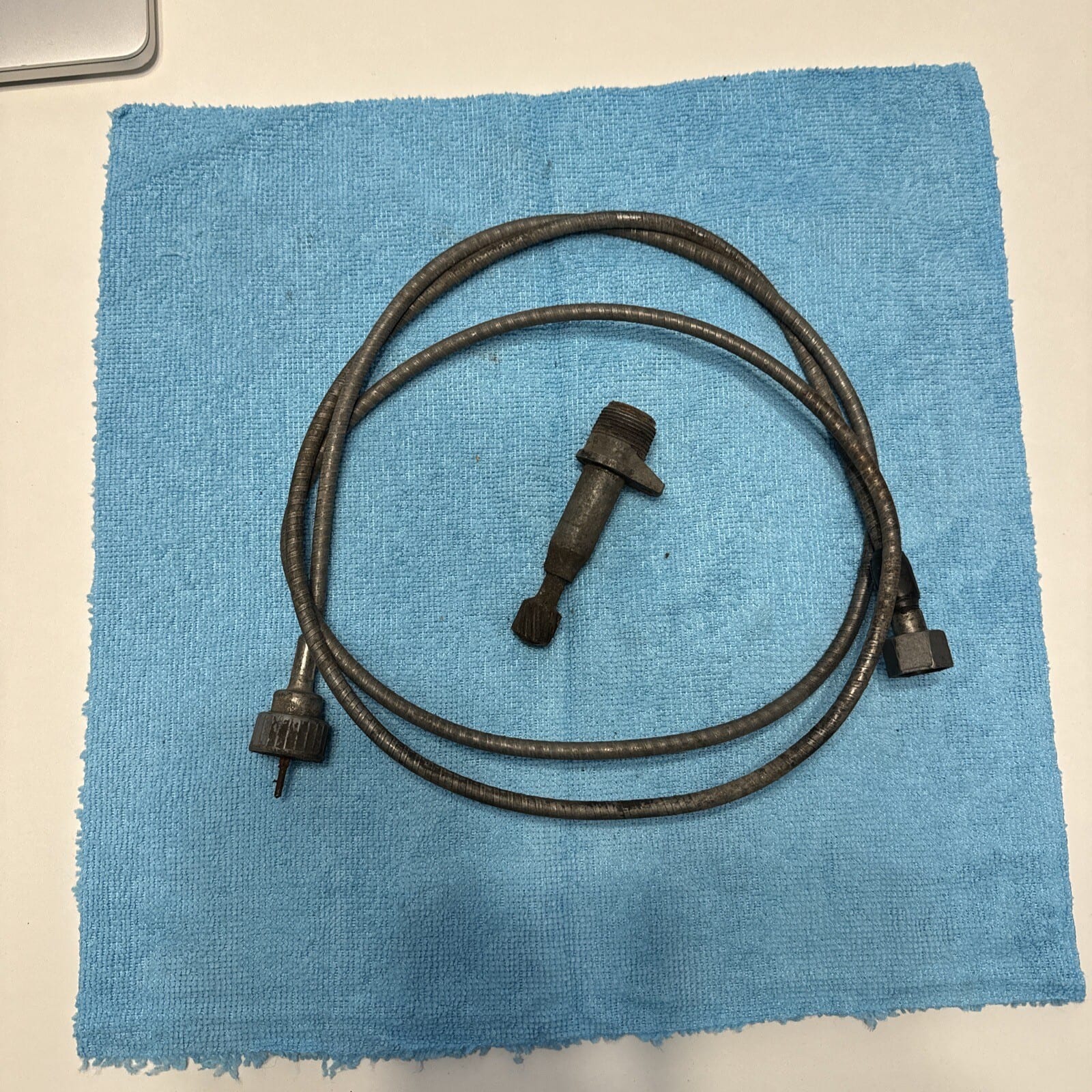 STOCK HARLEY PANHEAD SHOVELHEAD SPEEDOMETER CABLE AND TOOTH FOR 1962-1984