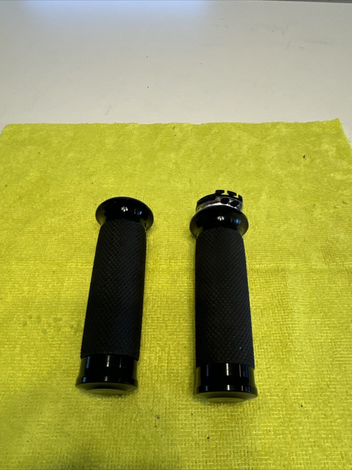 1" Motorcycle Chrome Black Hand Grips Handlebar for Harley Yamaha Honda Kawasaki