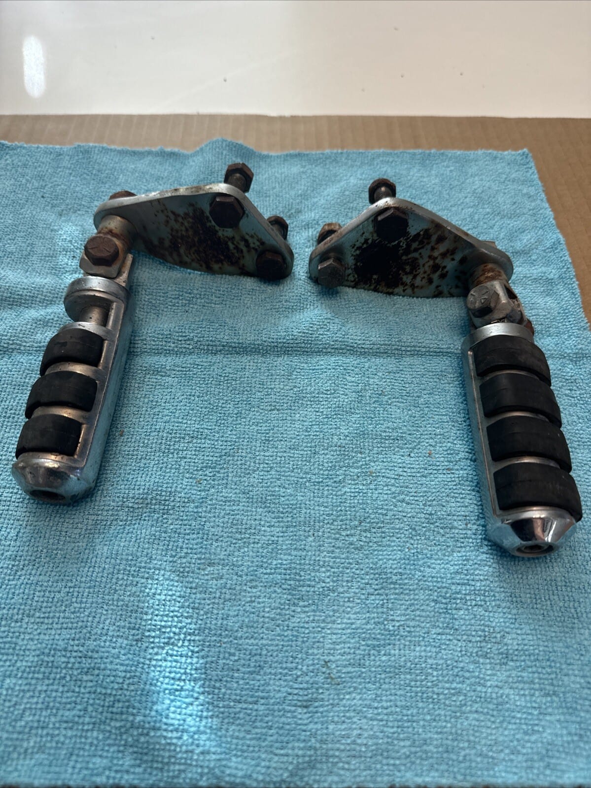 Harley FX Shovelhead OEM Passenger Pegs Brackets Chrome Crusty Chopper Shovel