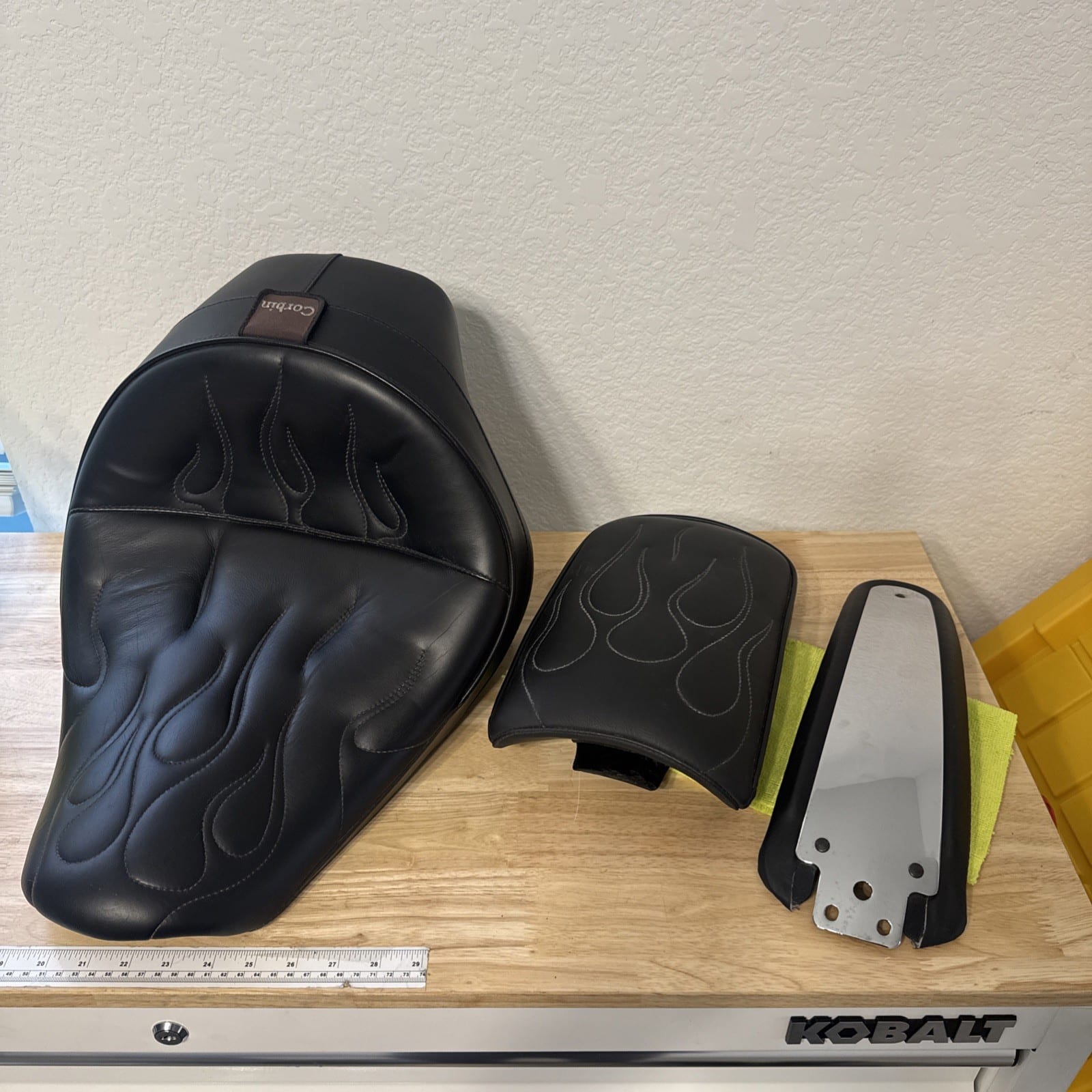 Corbin Classic solo Seat Harley Softail Heritage Fatboy STO CS