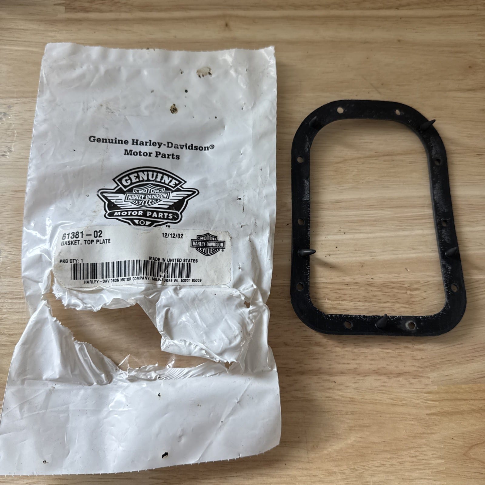 NEW Genuine Harley Davidson Fuel Pump Door Top Plate Rubber Gasket 61381-02A